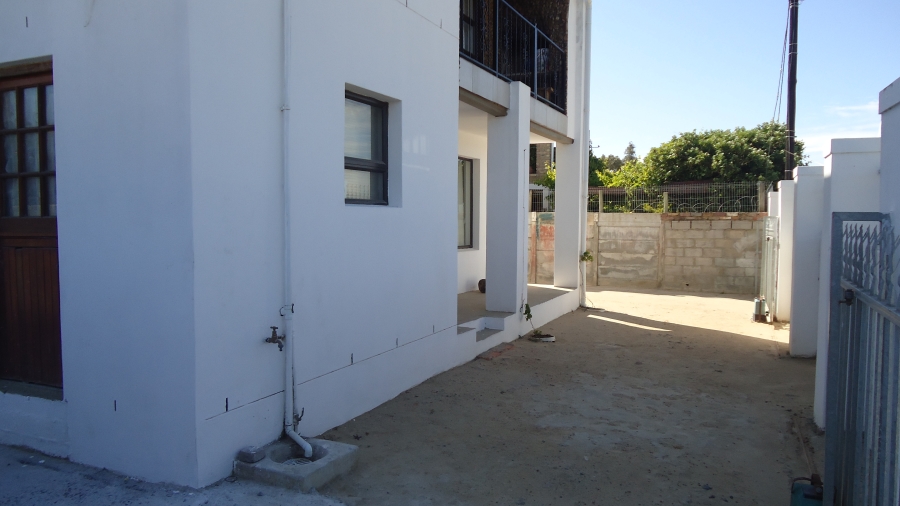 10 Bedroom Property for Sale in Croydon Western Cape